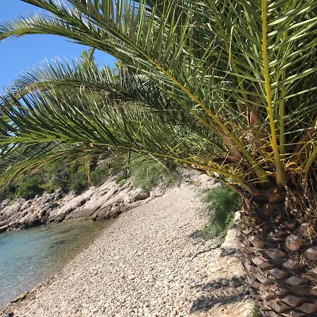 Island View - Tudorovica Vakantiehuis