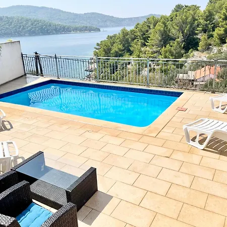 Island View - Tudorovica Holiday home *